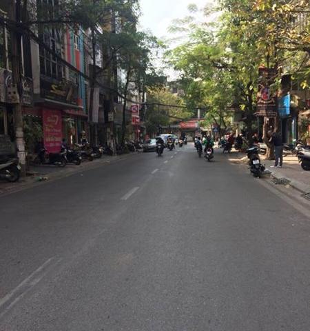 Cua hang nhan sam ha noi noi tieng gan pho vu ngoc phan